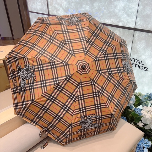 BURBERRY - Picture 1 of 6